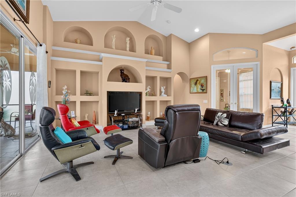 2305 Kismet PKWY W photo 7