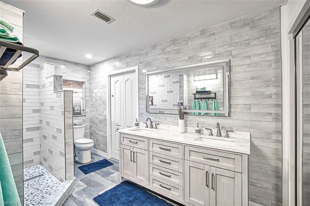 2490 Outrigger LN photo 13
