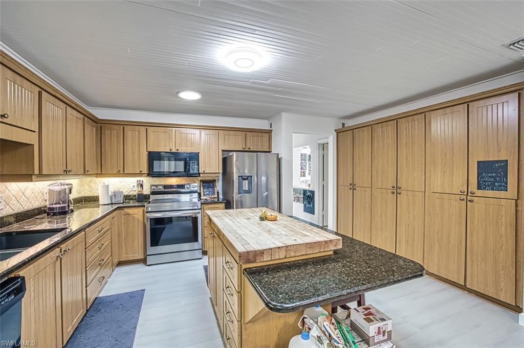2490 Outrigger LN photo 22