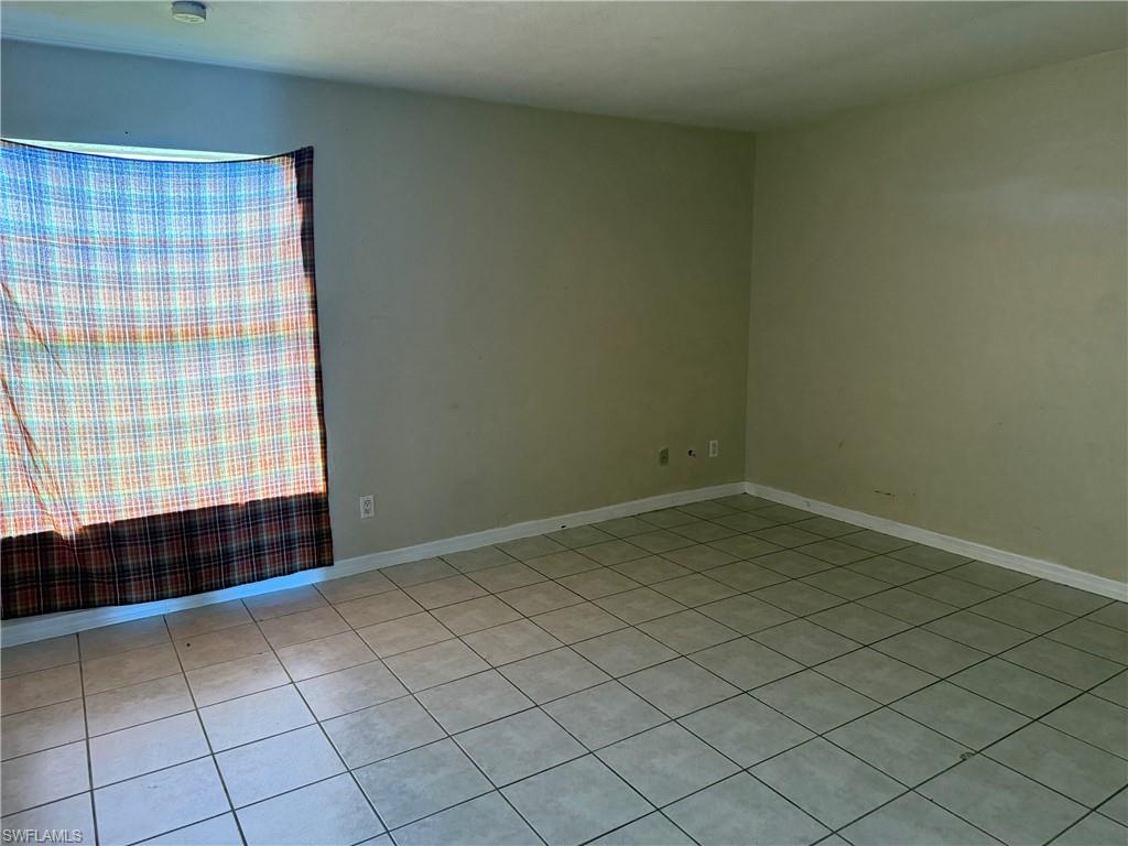 1131 S Loop BLVD