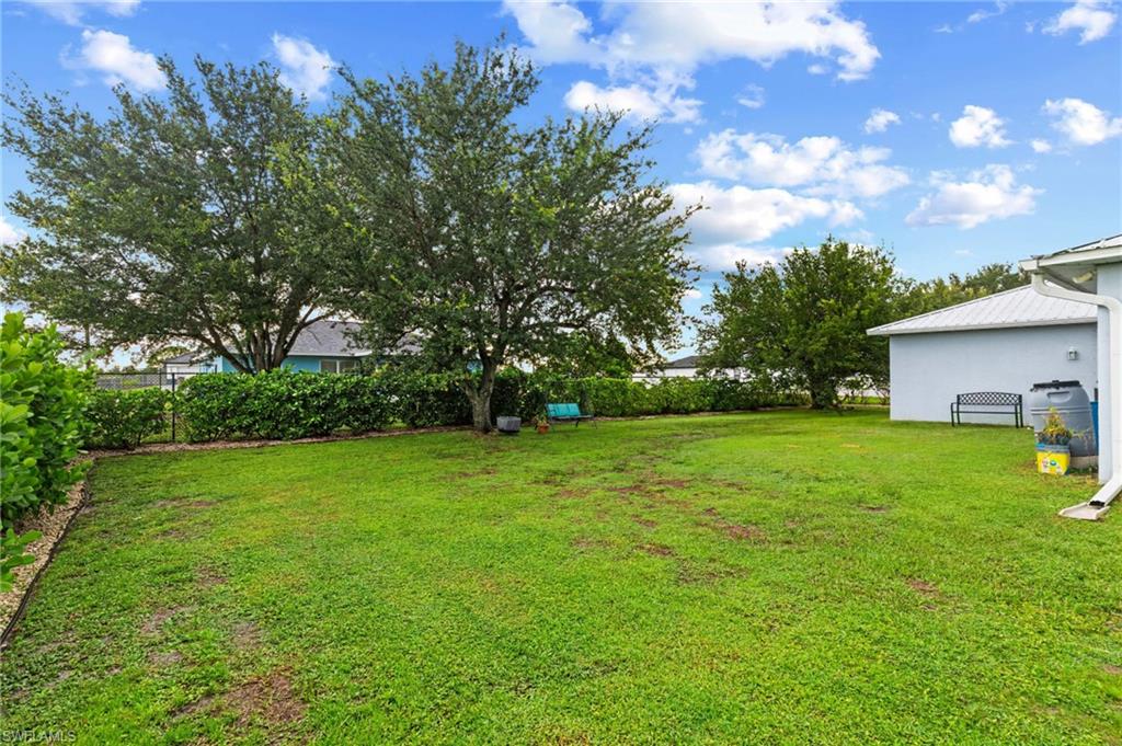 1208 NW 15th PL photo 27