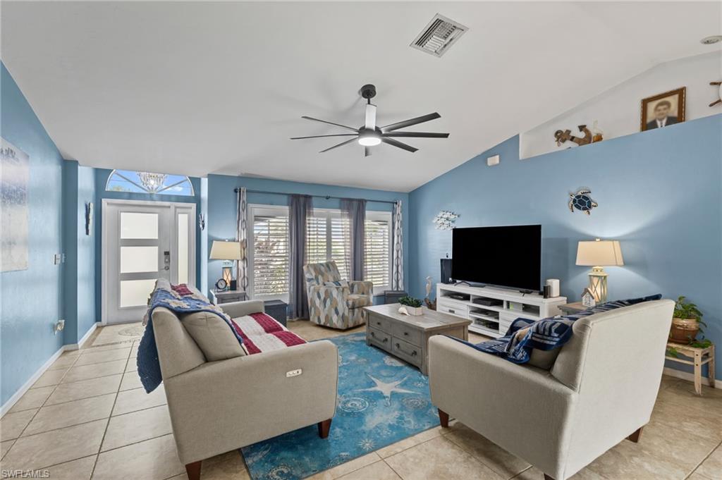 1208 NW 15th PL