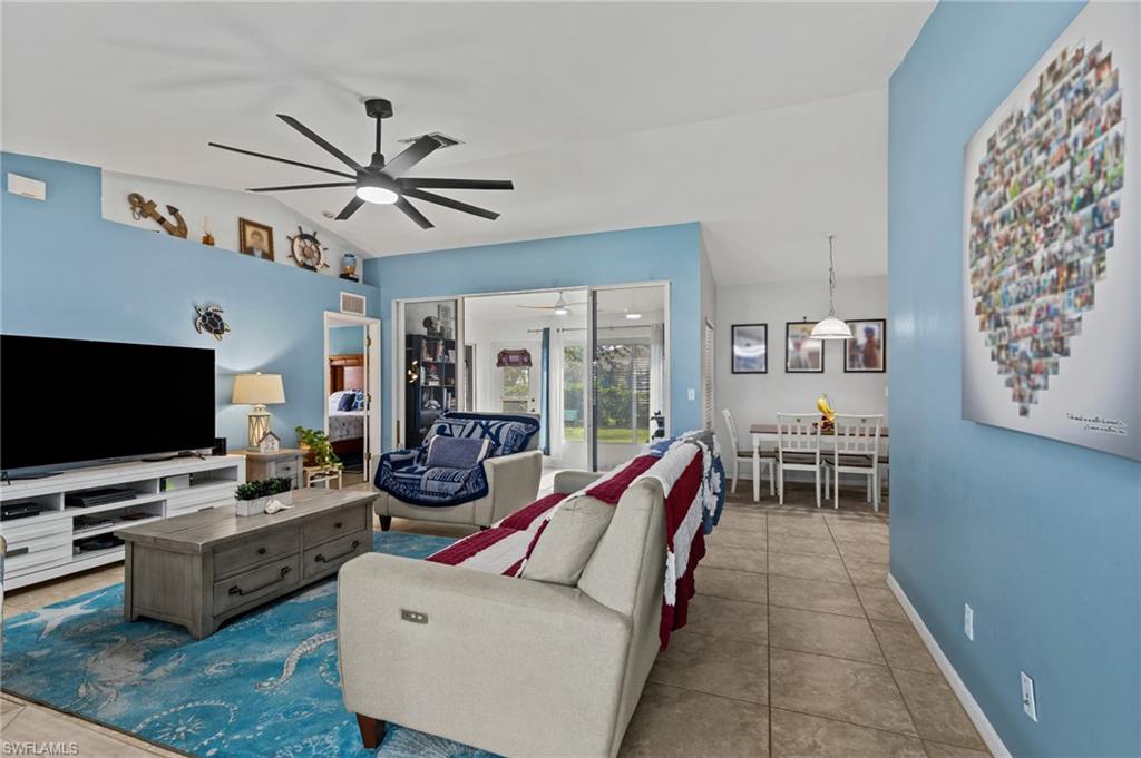 1208 NW 15th PL