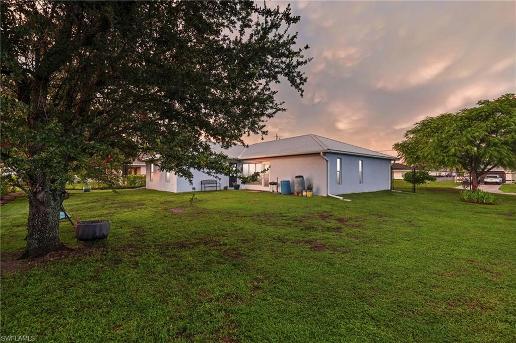 1208 NW 15th PL photo 25