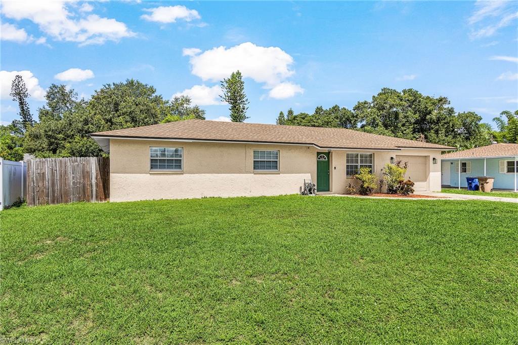 2205 Lotus RD