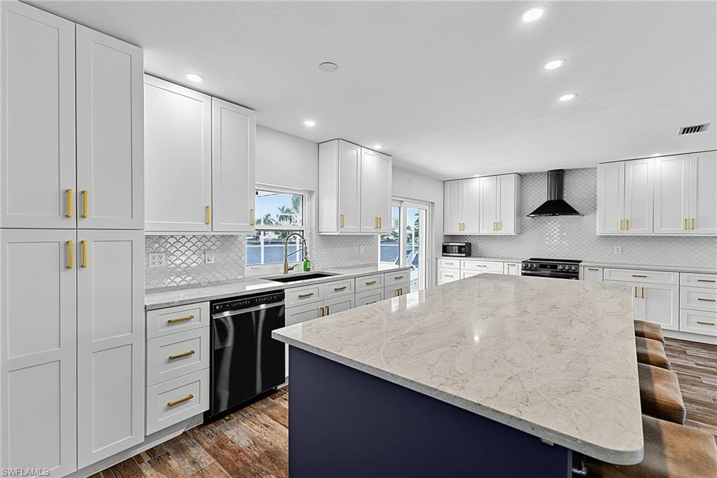 1230 Swan CT photo 11