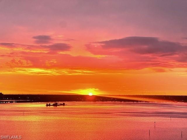 SUNSETS look like THIS Every Night!!