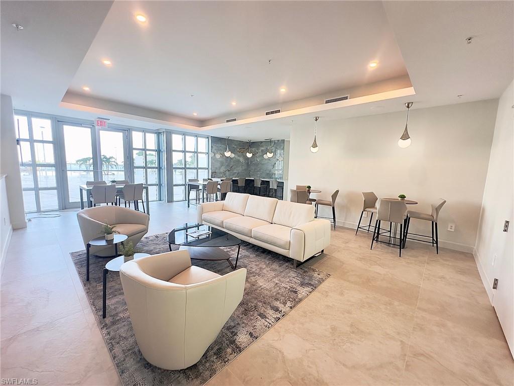 Owners Lounge