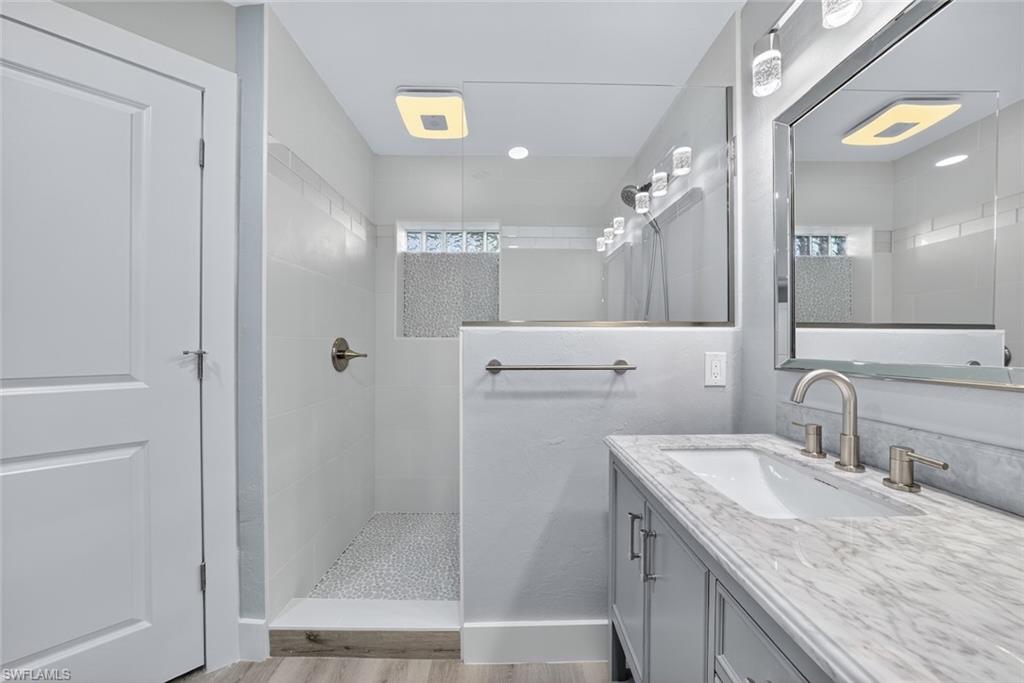 1358 Sheffield WAY photo 20