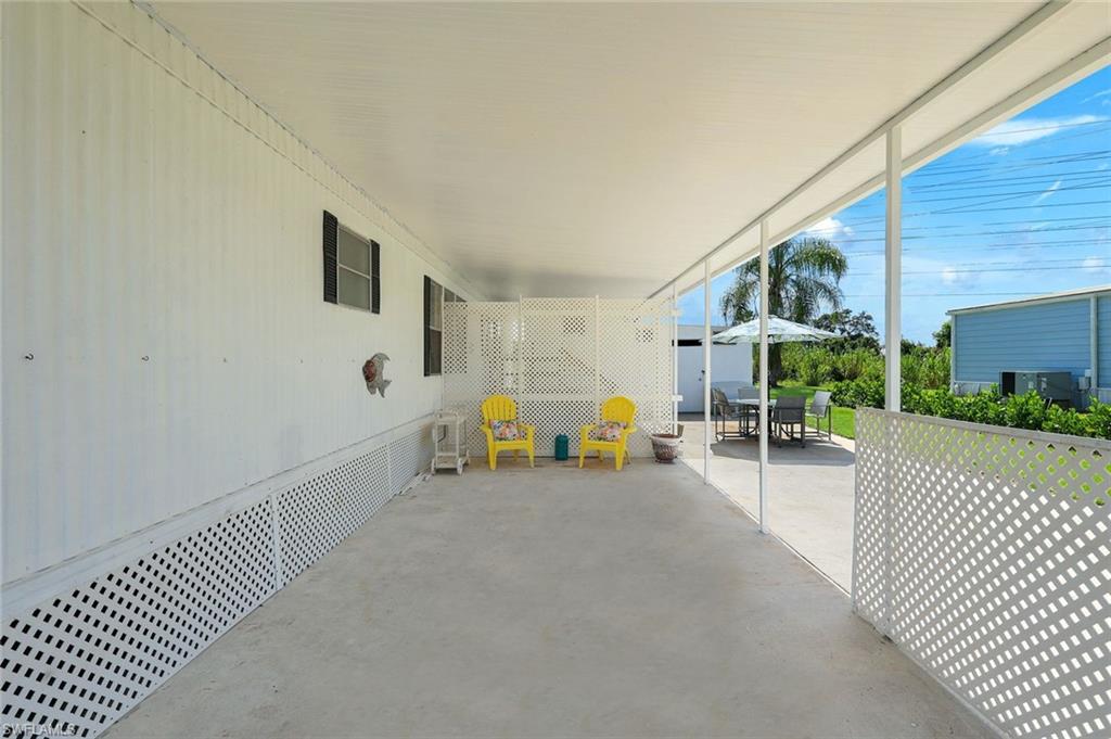 Carport or covered area- HUGE driveway