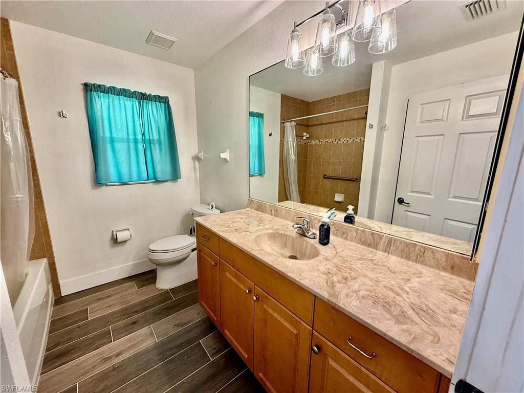 2707 7th ST W photo 37