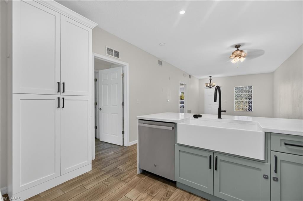 8555 Bernwood Cove LOOP 107 photo 10