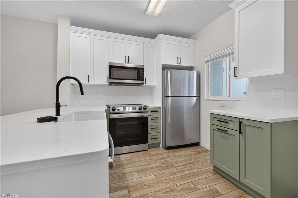 8555 Bernwood Cove LOOP 107 photo 8