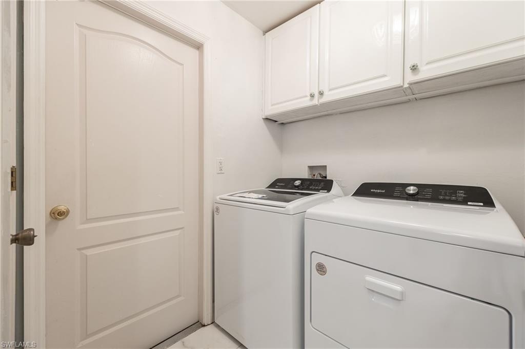421 Broadmoor ST photo 23