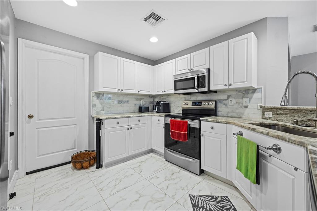 421 Broadmoor ST photo 11