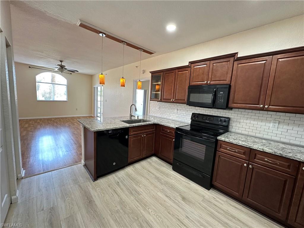 6361 Aragon WAY 208 photo 14