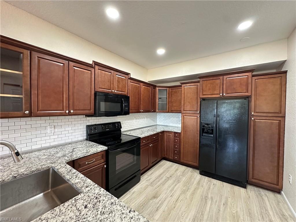 6361 Aragon WAY 208 photo 15
