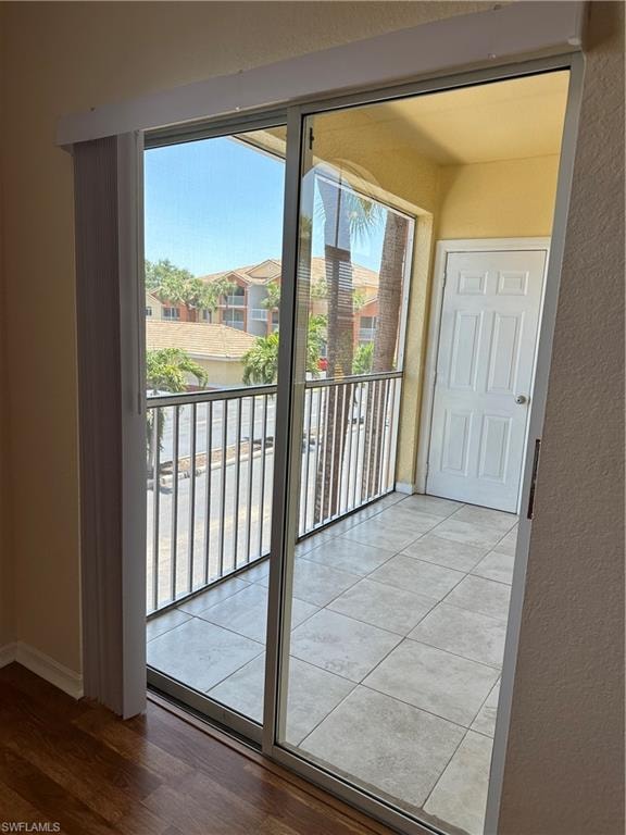 6361 Aragon WAY 208 photo 35