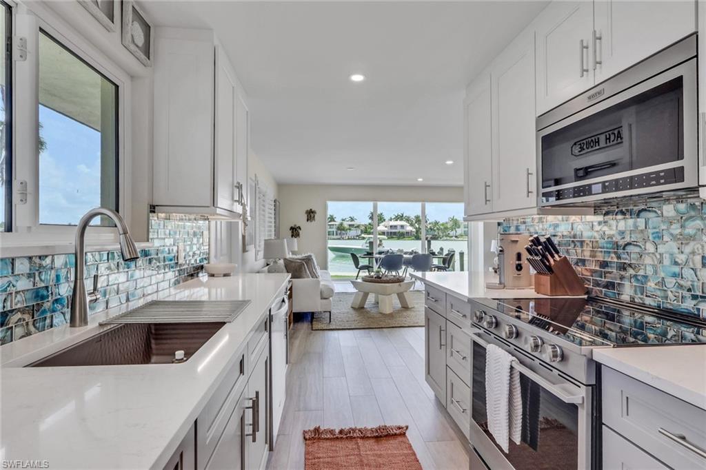 2500 Gulf Shore BLVD N S10 photo 19