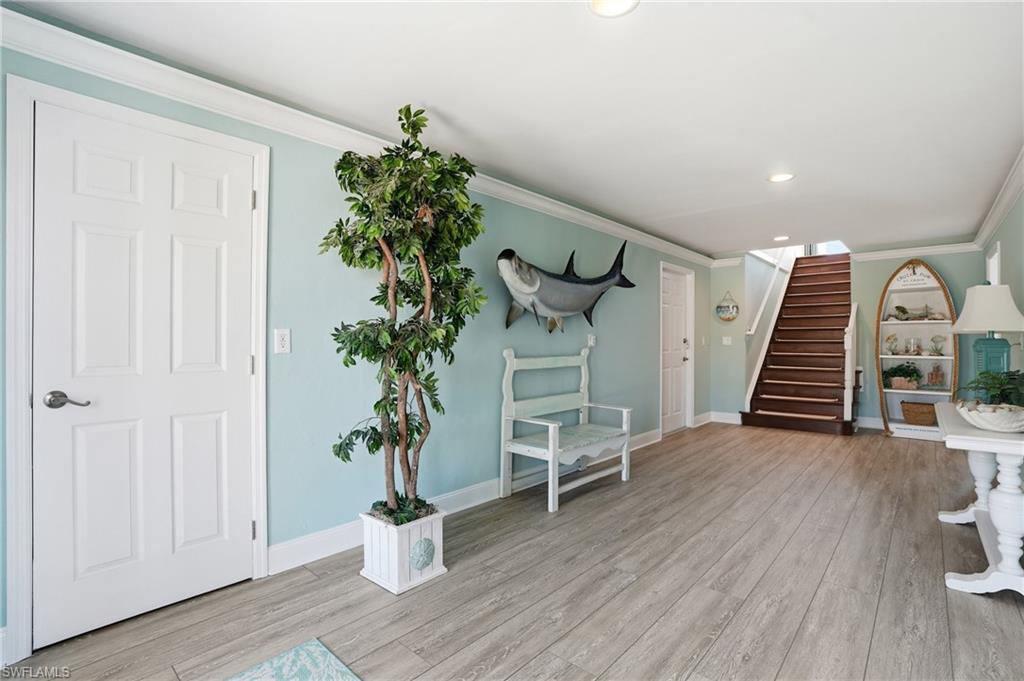 468 Capri CT photo 11