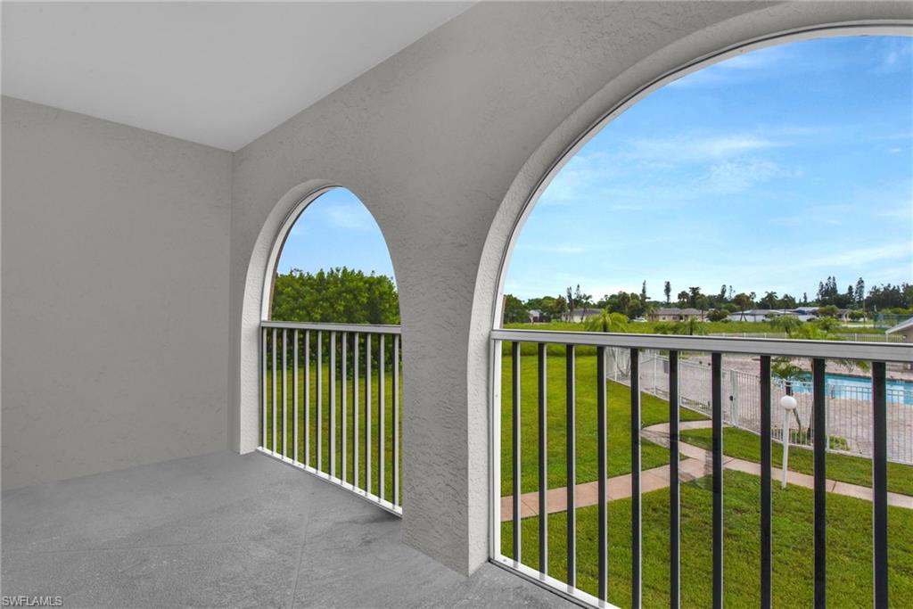 28 Cosmopolitan DR 16 photo 28