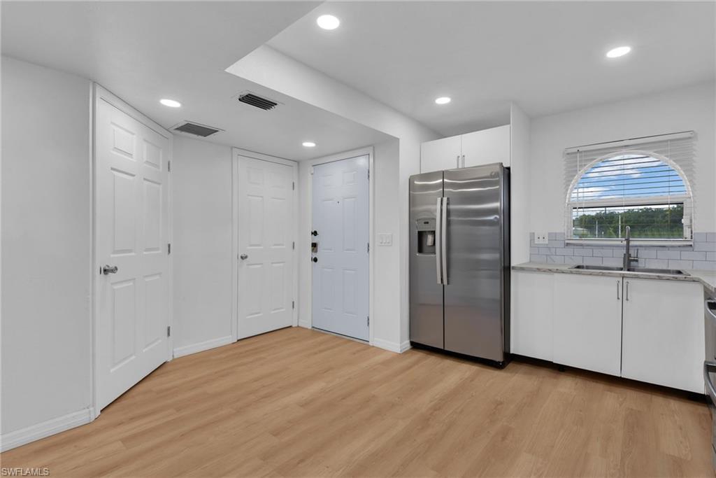 28 Cosmopolitan DR 16 photo 10