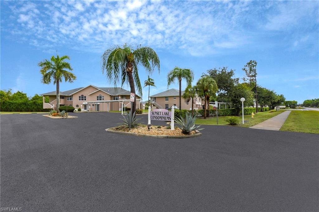 28 Cosmopolitan DR 16 photo 29