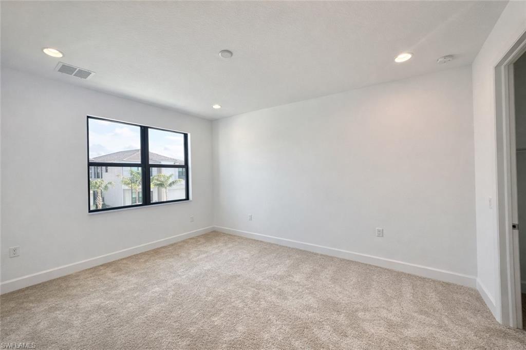 12770 Woodbury DR photo 19