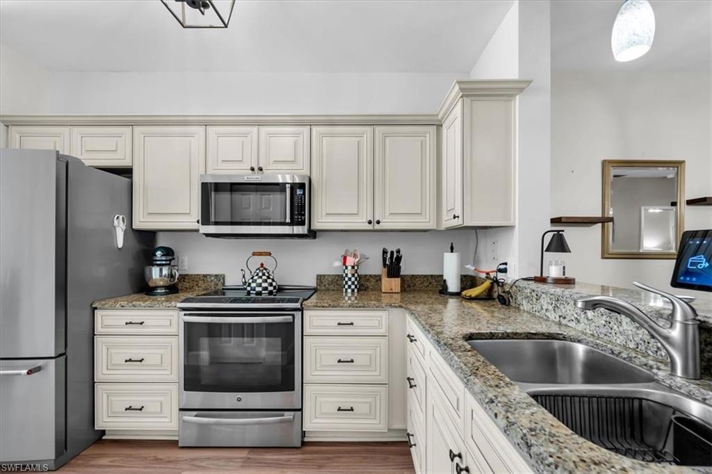 15030 Bridgeway LN 503 photo 12