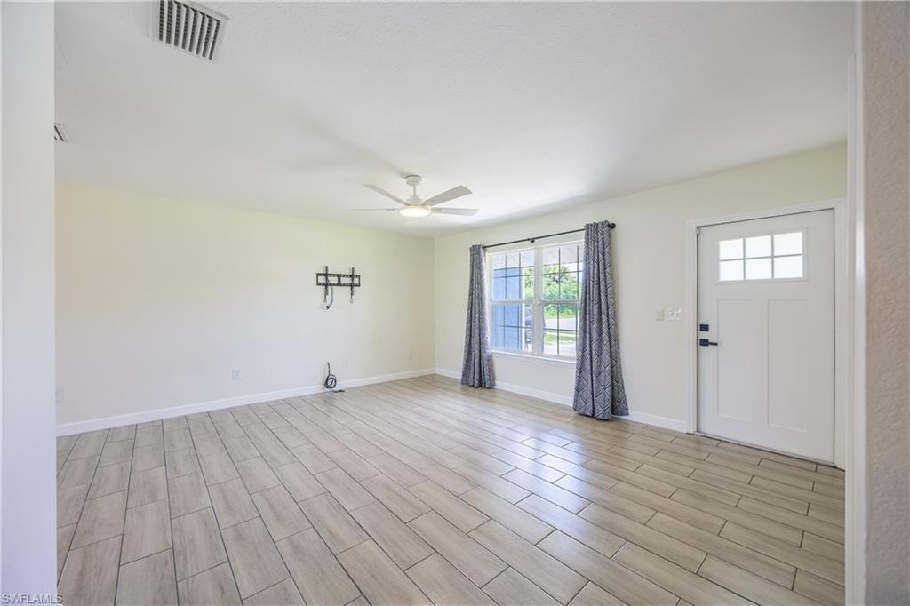 2016 Pellam BLVD photo 6
