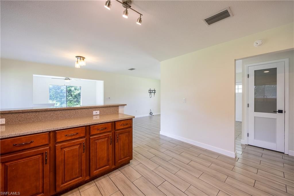 2016 Pellam BLVD photo 17