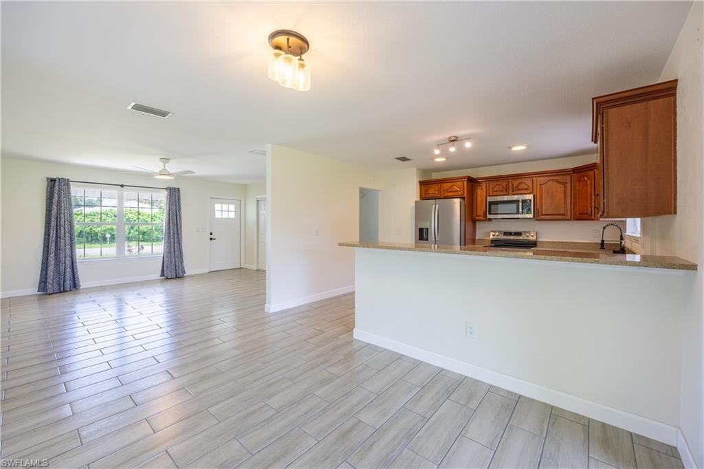 2016 Pellam BLVD photo 16