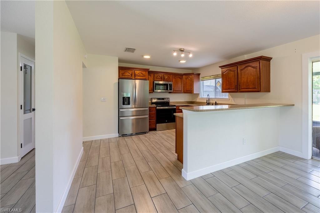 2016 Pellam BLVD photo 12