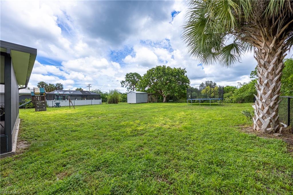 2016 Pellam BLVD photo 38