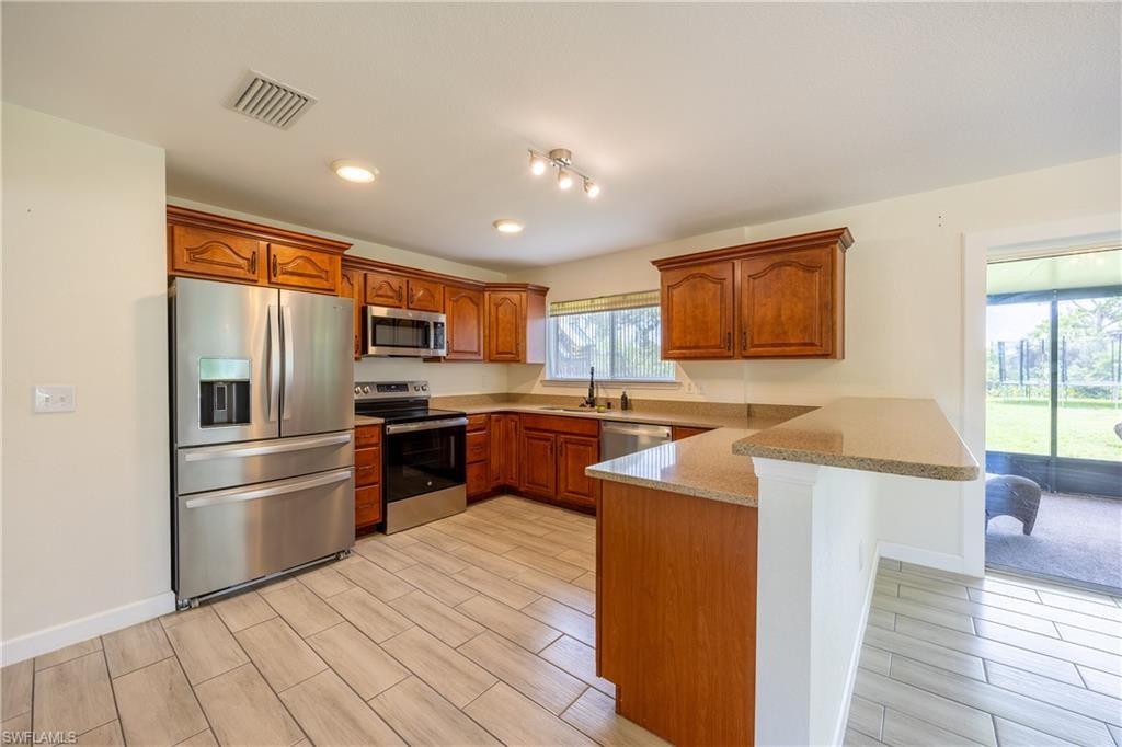 2016 Pellam BLVD photo 14