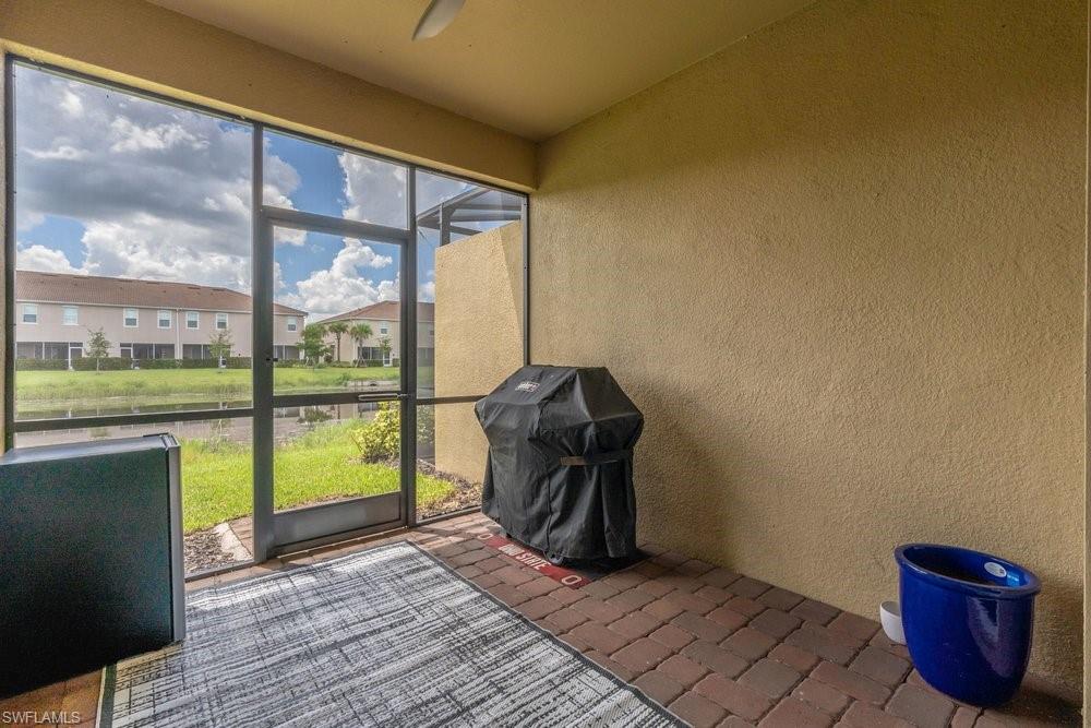 2645 Vine AVE photo 27