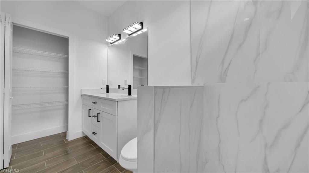 330 Gordon AVE S photo 10