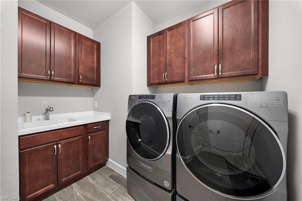 9811 Everglades DR photo 34
