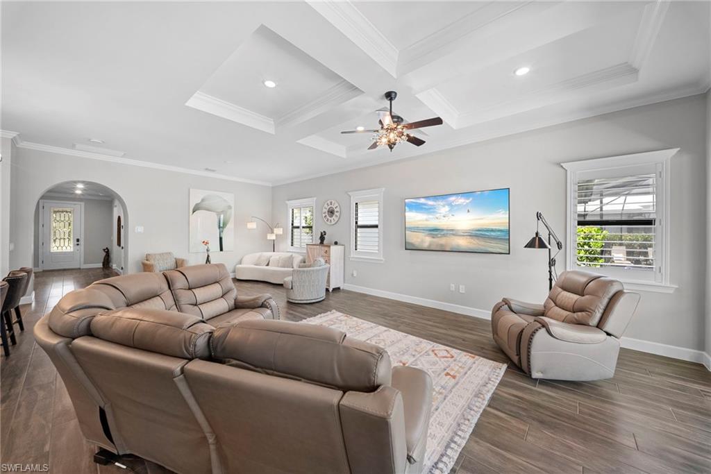 9811 Everglades DR photo 15