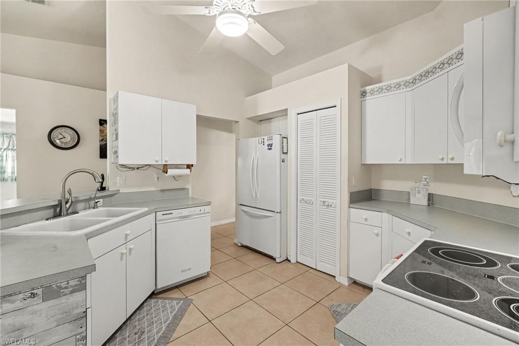 524 SW 23rd TER photo 10