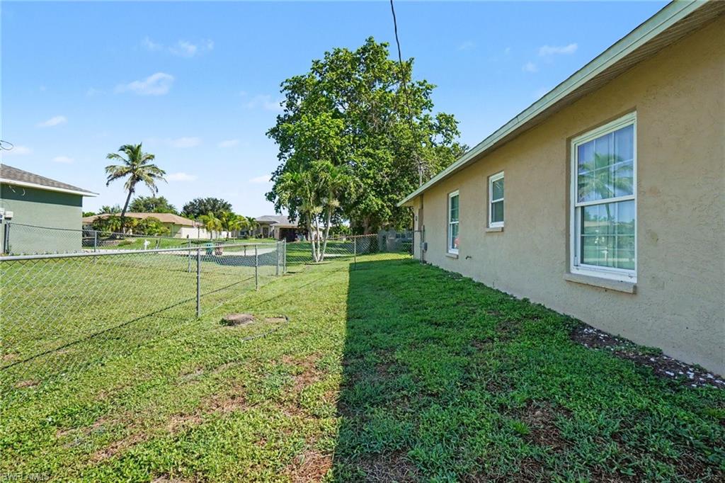 524 SW 23rd TER photo 40