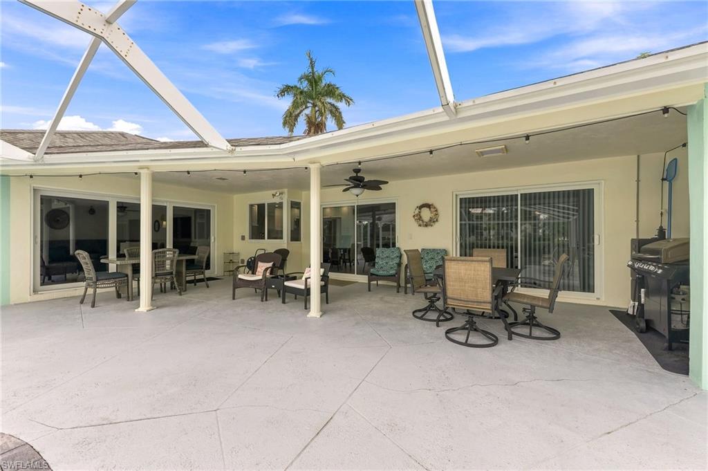 350 Pinehurst CIR photo 23