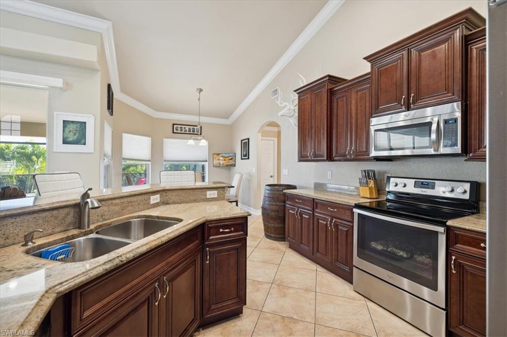 1726 NW 2 TER photo 24