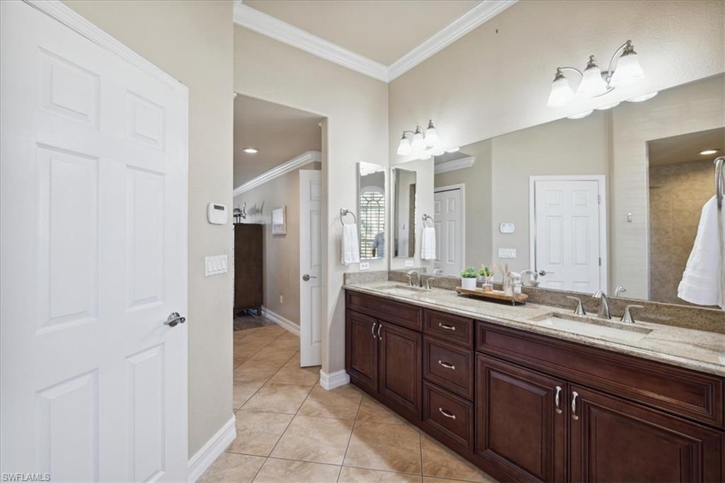 1726 NW 2 TER photo 19