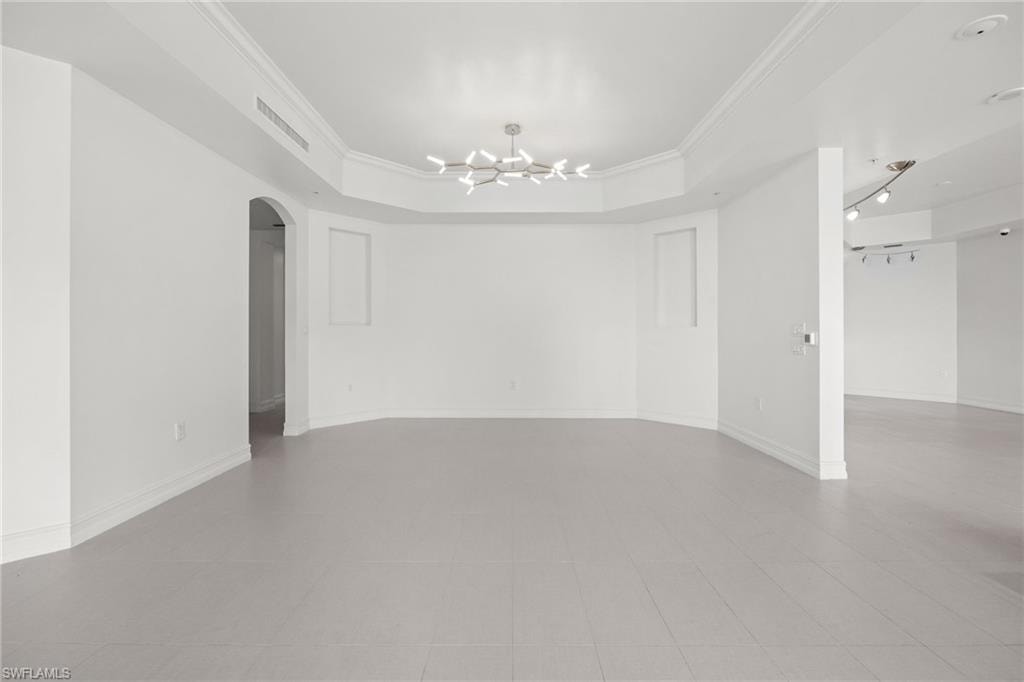 14270 Royal Harbour CT 323