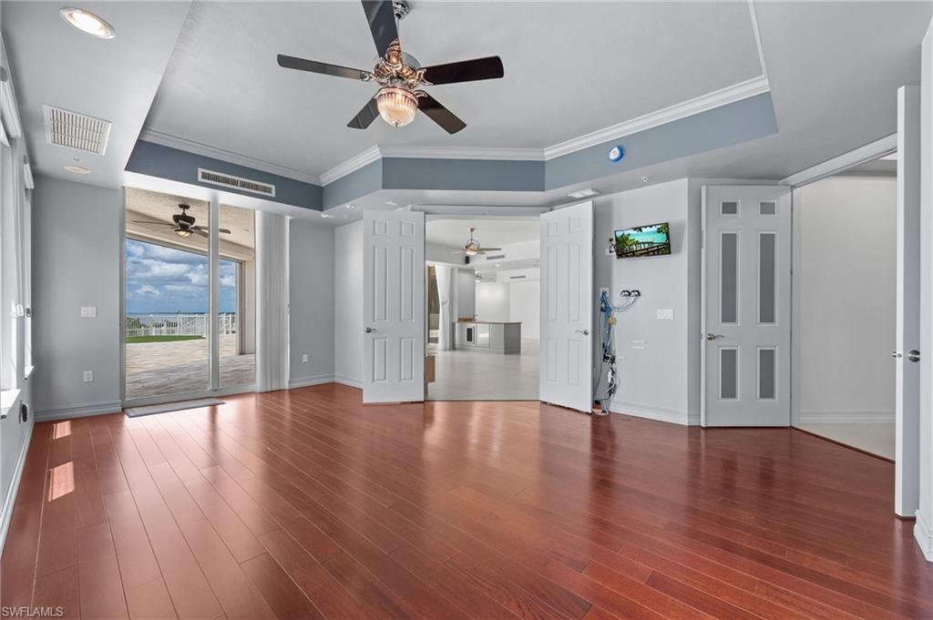 14270 Royal Harbour CT 323 photo 17