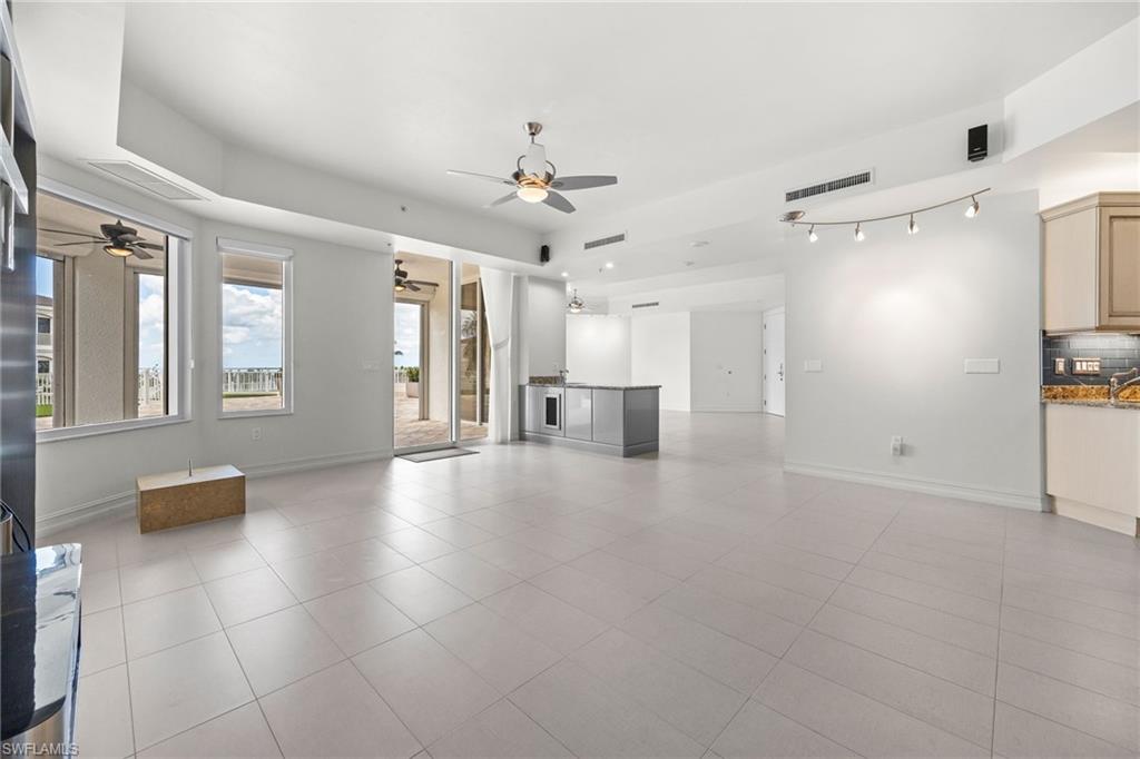 14270 Royal Harbour CT 323 photo 11