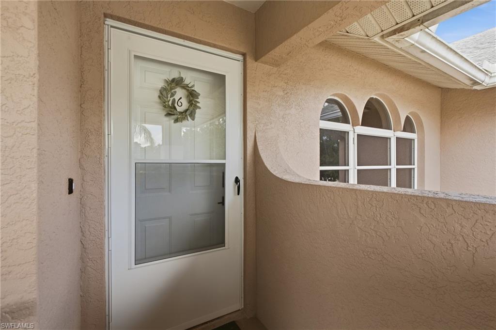 Covered front entrance
