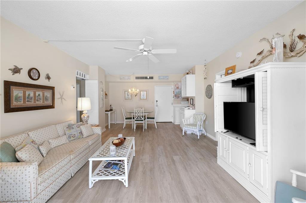 140 Seaview CT S-902