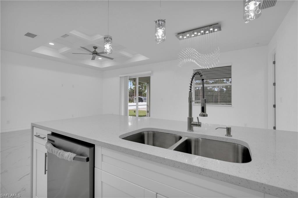 1114 Clark AVE photo 13